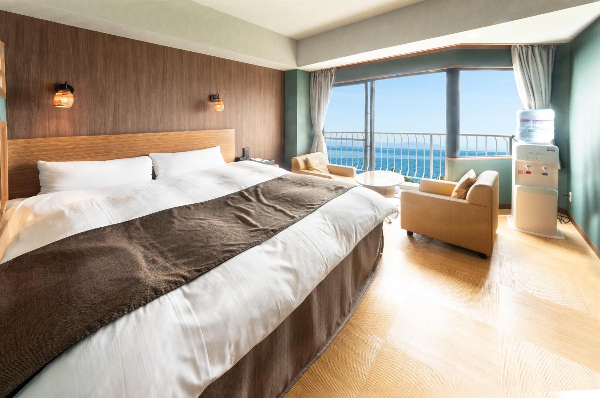 Nagasaki Chapel Coconuts Hotel ＆Resort Isahaya Εξωτερικό φωτογραφία