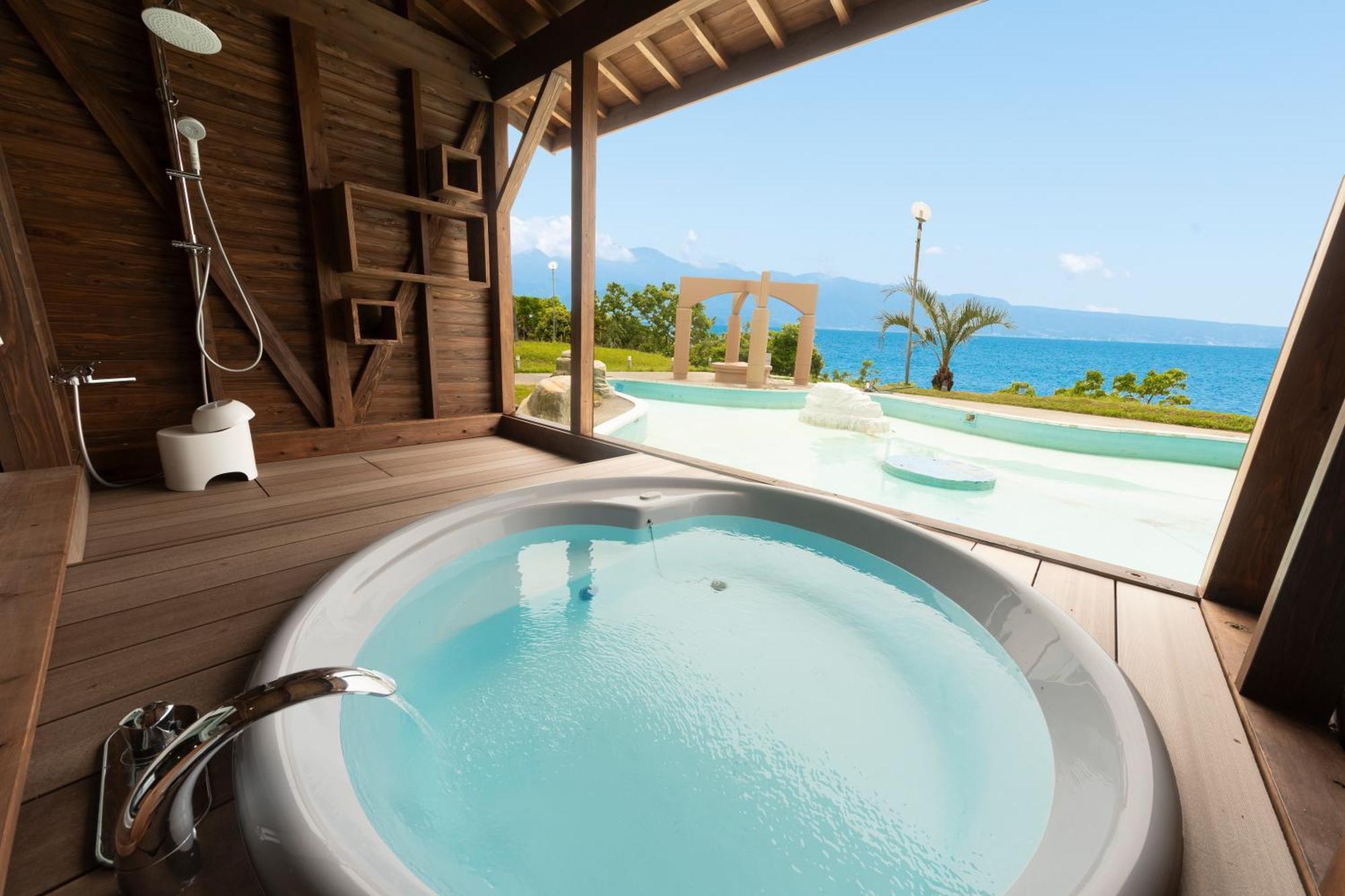 Nagasaki Chapel Coconuts Hotel ＆Resort Isahaya Εξωτερικό φωτογραφία